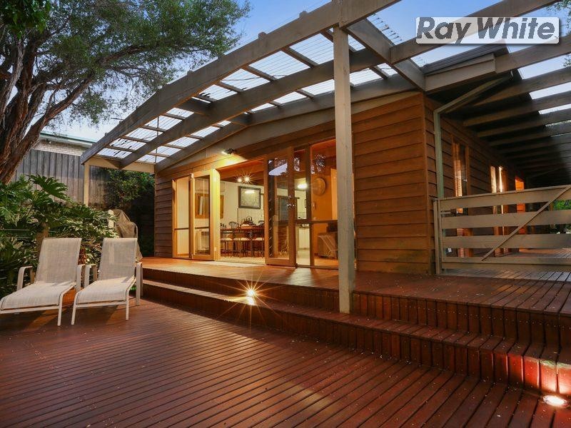 8 Kuringai Road, Tootgarook VIC 3941