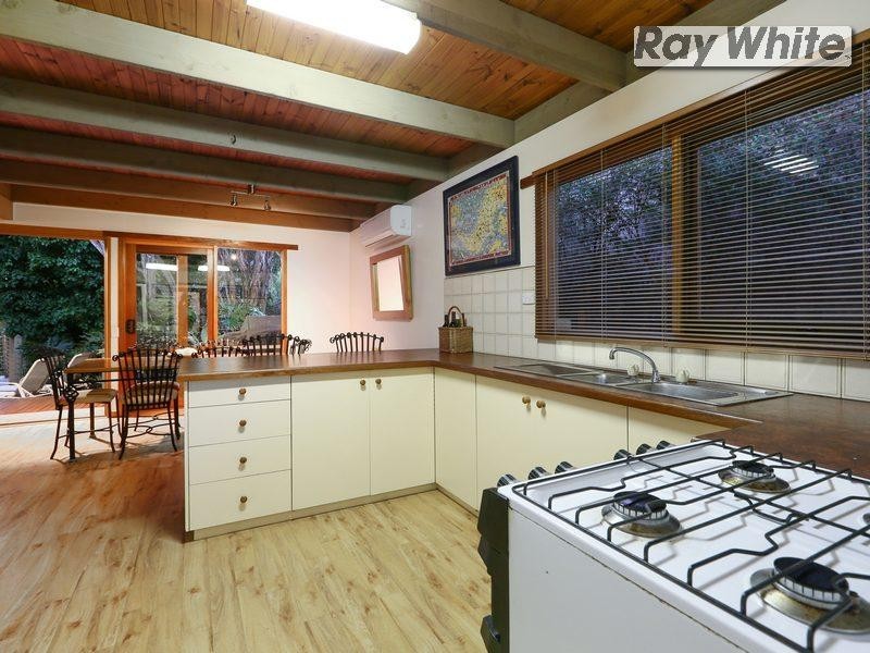 8 Kuringai Road, Tootgarook VIC 3941