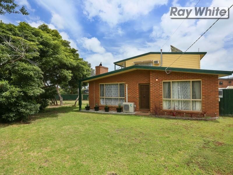 203 Bayview Road, Mccrae VIC 3938