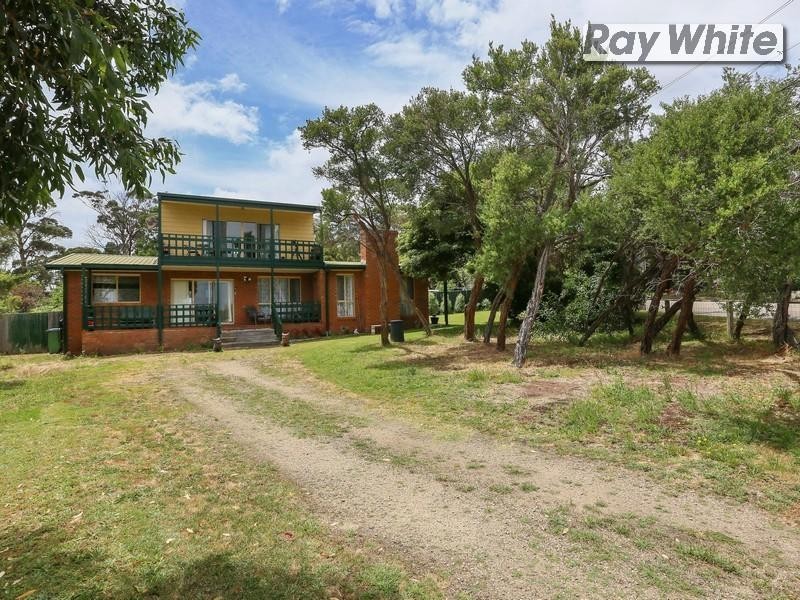 203 Bayview Road, Mccrae VIC 3938