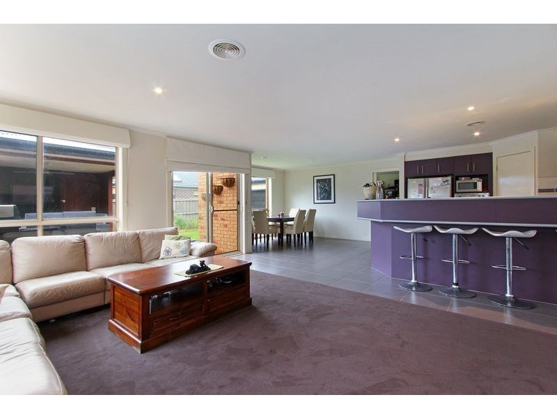 5 Parkedge Circuit, Rosebud VIC 3939