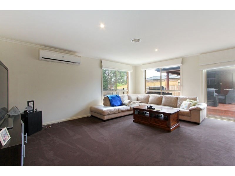 5 Parkedge Circuit, Rosebud VIC 3939