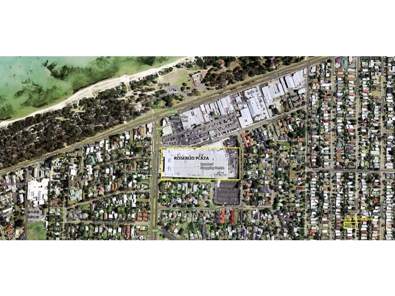 100 Third Avenue, Rosebud VIC 3939