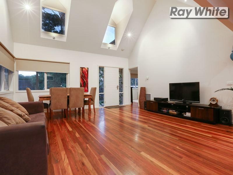 8 Sunningdale Road, Rosebud VIC 3939