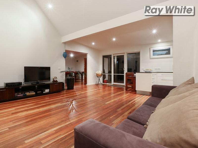 8 Sunningdale Road, Rosebud VIC 3939