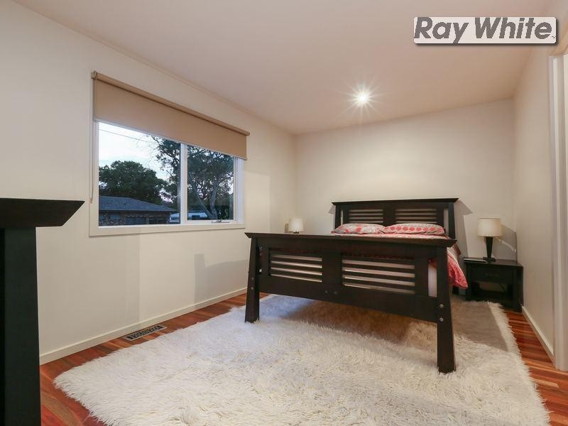 8 Sunningdale Road, Rosebud VIC 3939
