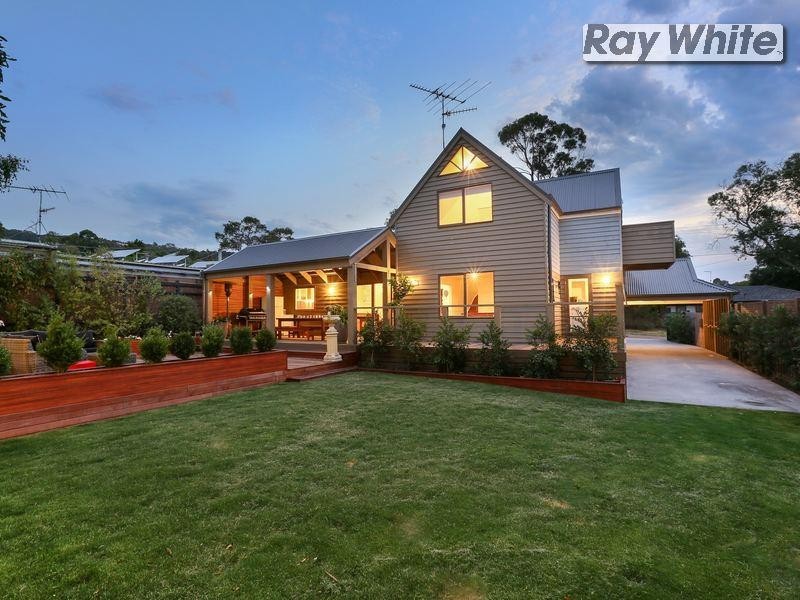 8 Sunningdale Road, Rosebud VIC 3939