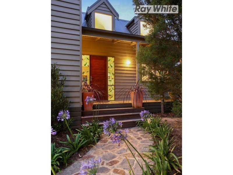 8 Sunningdale Road, Rosebud VIC 3939