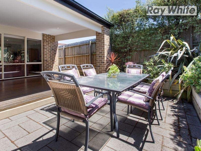 25 Fourth Avenue, Rosebud VIC 3939