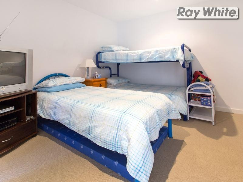 25 Fourth Avenue, Rosebud VIC 3939