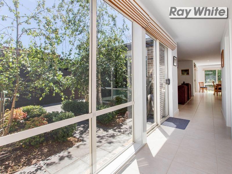 25 Fourth Avenue, Rosebud VIC 3939