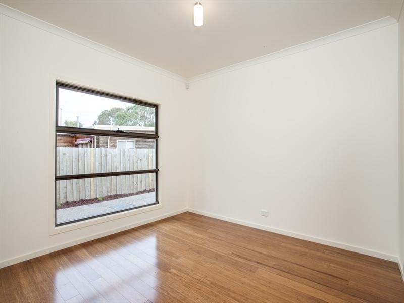 1/21 Staughton Avenue, Rosebud West VIC 3940