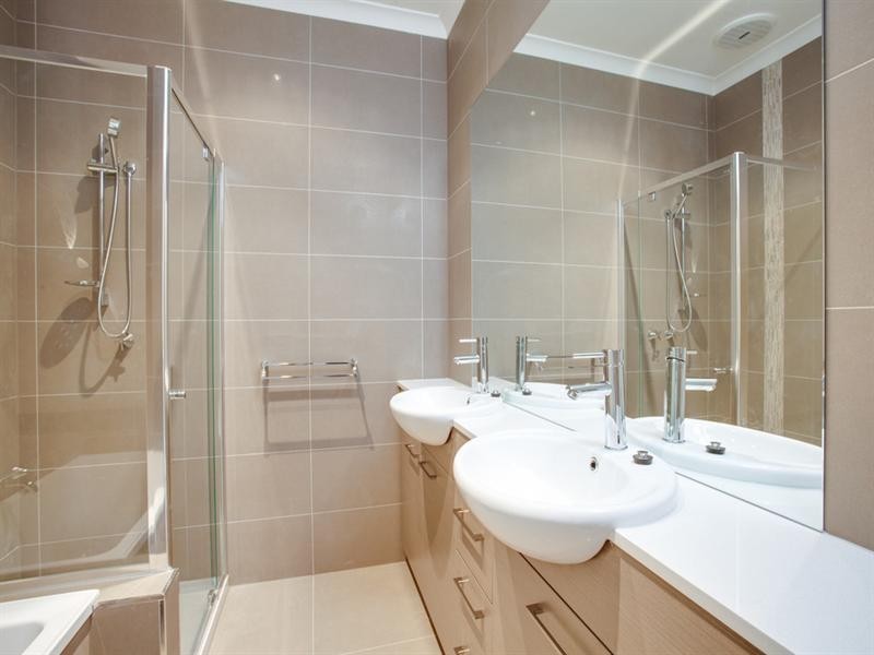 1/21 Staughton Avenue, Rosebud West VIC 3940