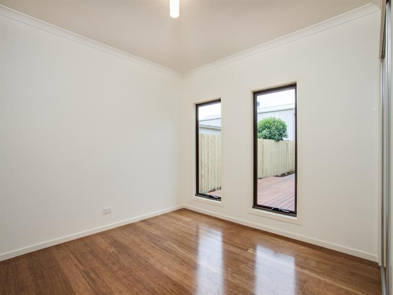 1/21 Staughton Avenue, Rosebud West VIC 3940