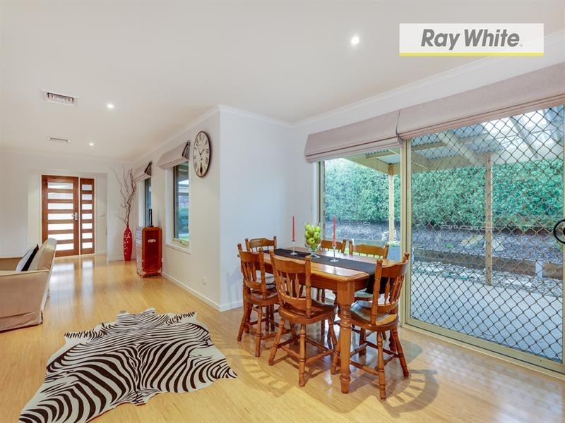 22 Leura Crescent, Rosebud VIC 3939