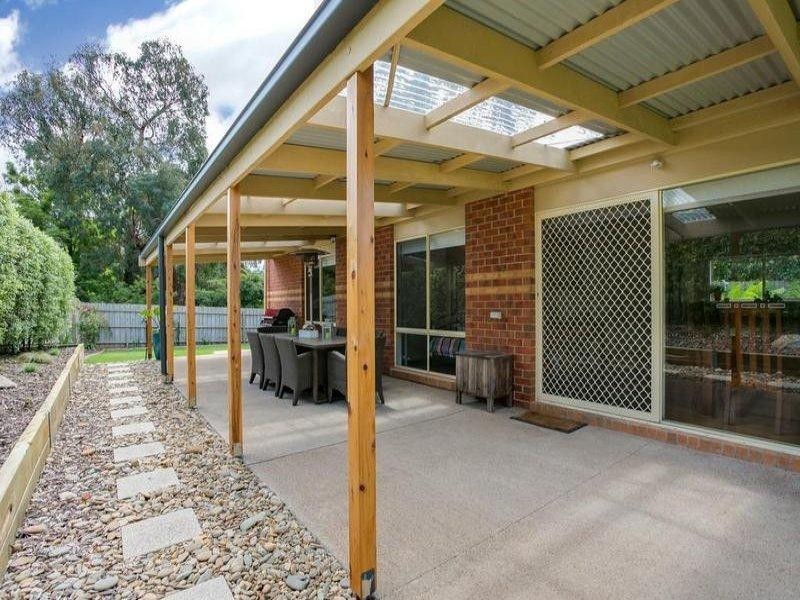 22 Leura Crescent, Rosebud VIC 3939