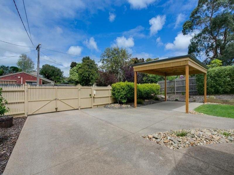 22 Leura Crescent, Rosebud VIC 3939