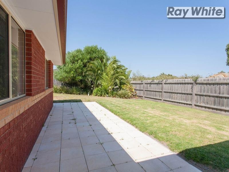 10 Lovely Meadows Court, Rosebud VIC 3939
