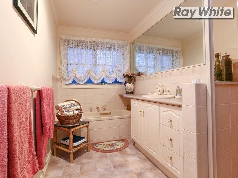 41 – 43 Banksia Place, Rosebud VIC 3939