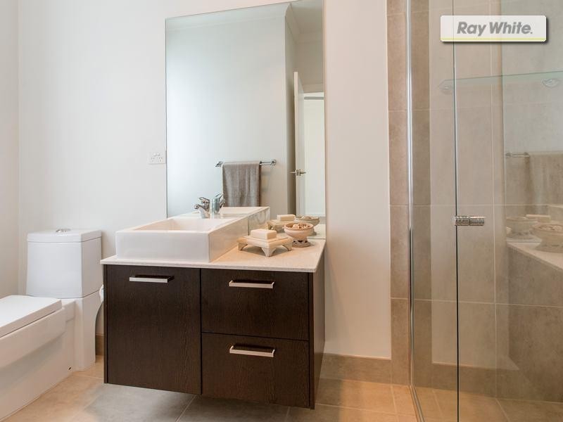 41 Capel Avenue, Rosebud West VIC 3940