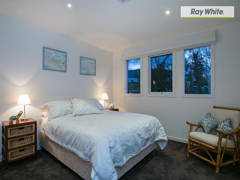 50 Warrain Avenue, Rosebud VIC 3939