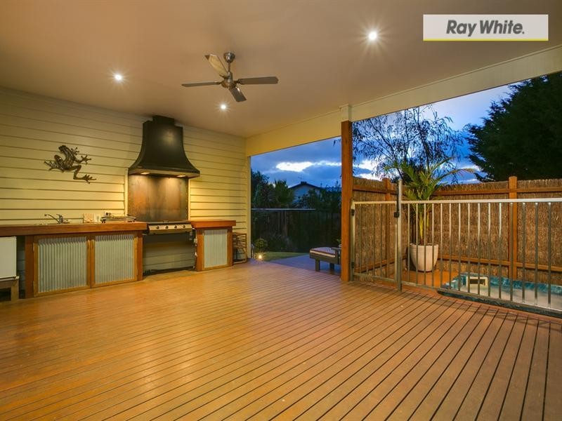 50 Warrain Avenue, Rosebud VIC 3939