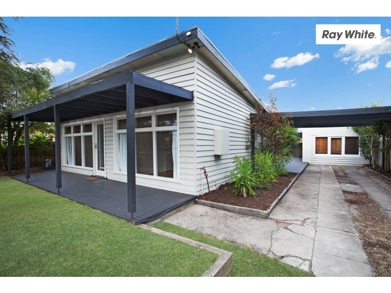 100 Spray Street, Rosebud VIC 3939