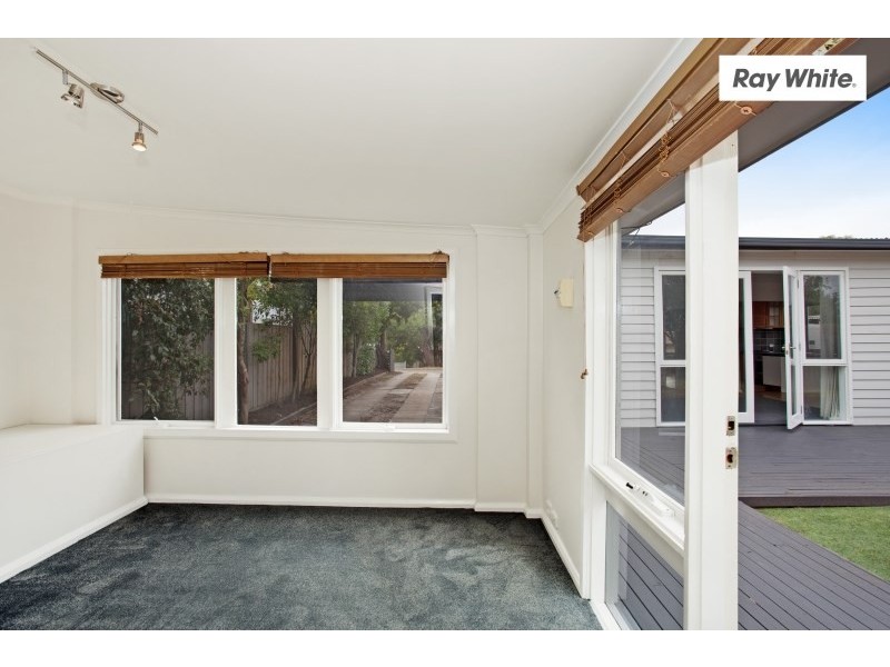 100 Spray Street, Rosebud VIC 3939