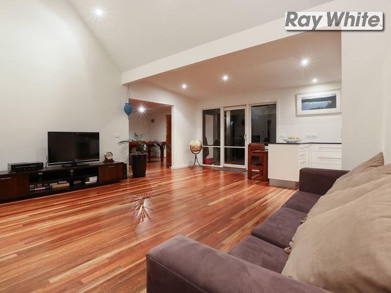 8 Sunningdale Road, Rosebud VIC 3939