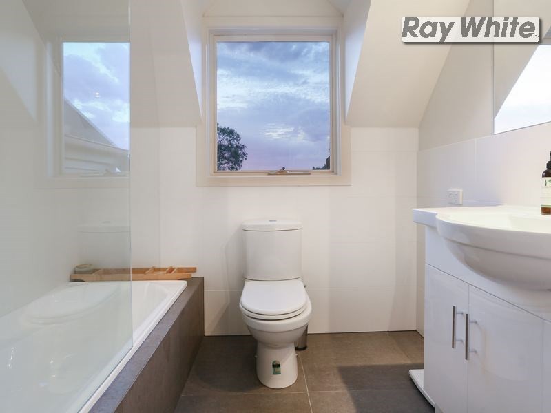 8 Sunningdale Road, Rosebud VIC 3939