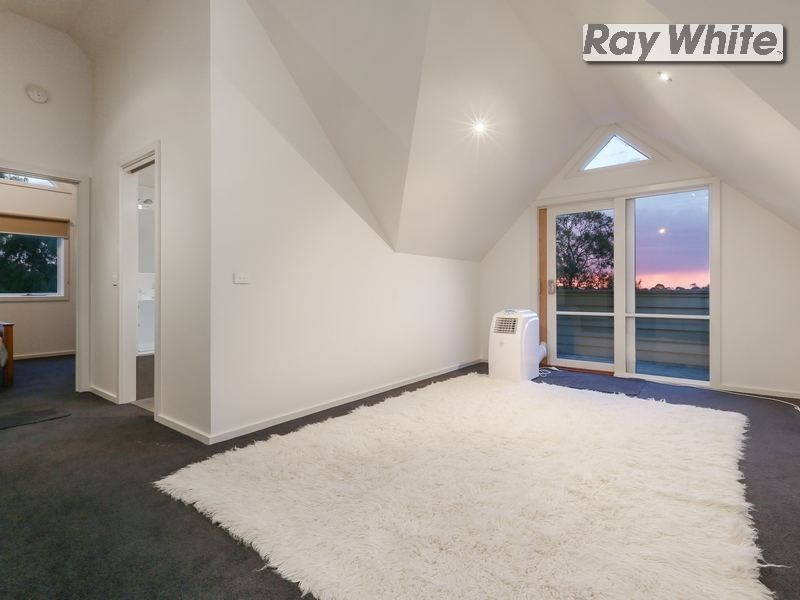8 Sunningdale Road, Rosebud VIC 3939