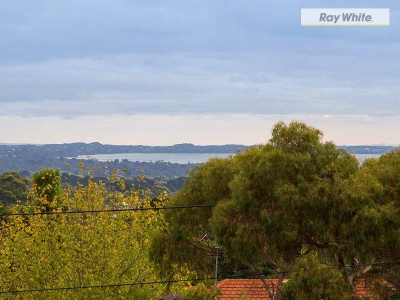 28 Carrathool Avenue, Rosebud VIC 3939