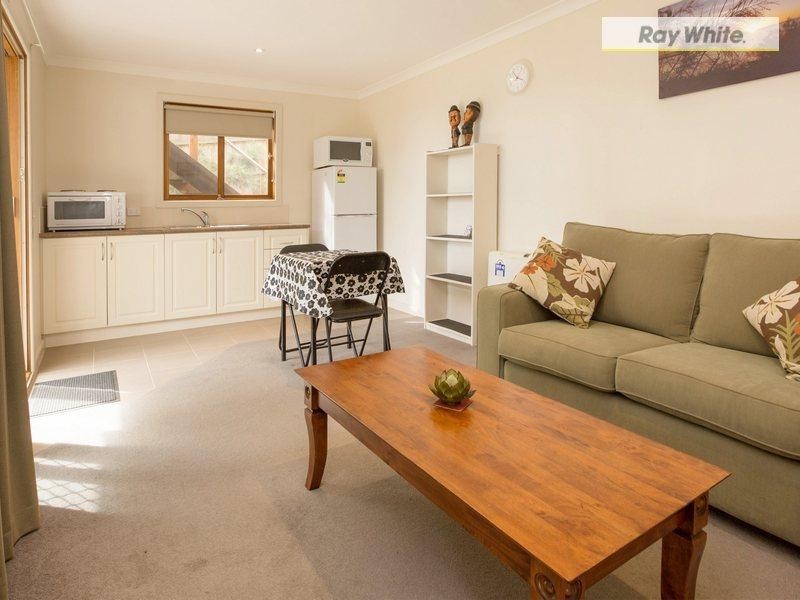 28 Carrathool Avenue, Rosebud VIC 3939
