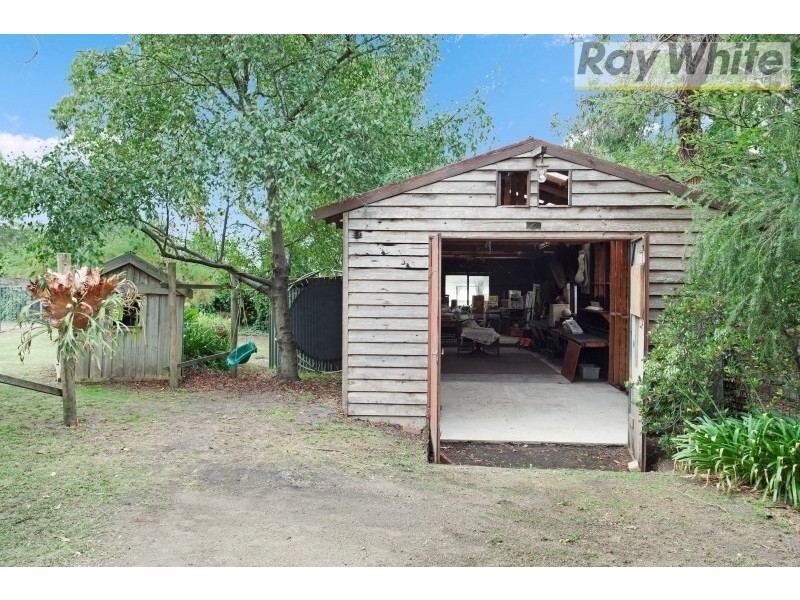 6-8 Wakool Avenue, Rosebud VIC 3939