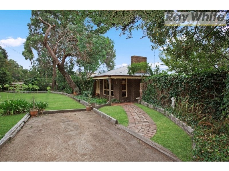 6-8 Wakool Avenue, Rosebud VIC 3939