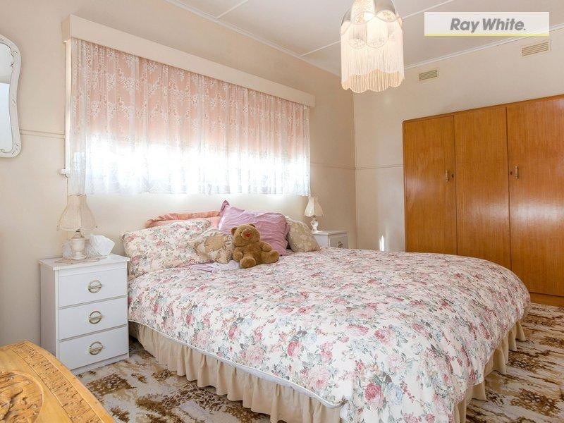 12 Wilson Street, Rosebud VIC 3939