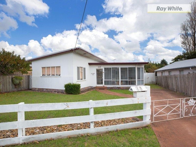 12 Wilson Street, Rosebud VIC 3939