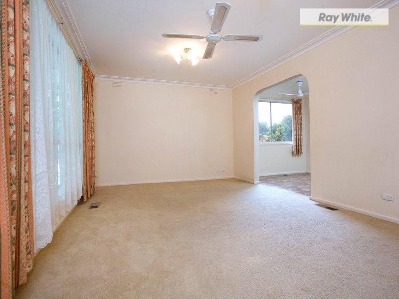 84 Fifth Avenue, Rosebud VIC 3939