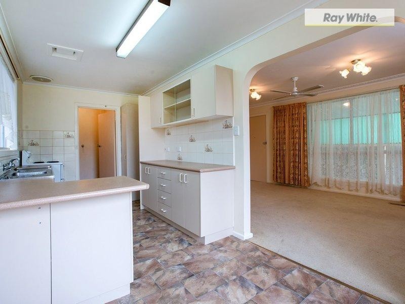 84 Fifth Avenue, Rosebud VIC 3939