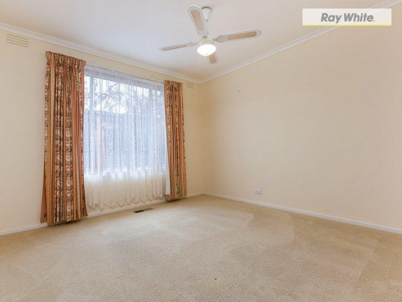 84 Fifth Avenue, Rosebud VIC 3939