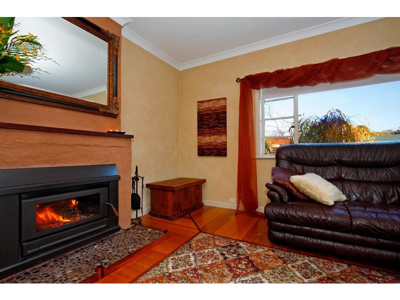 4 Coorabong Avenue, Rosebud VIC 3939