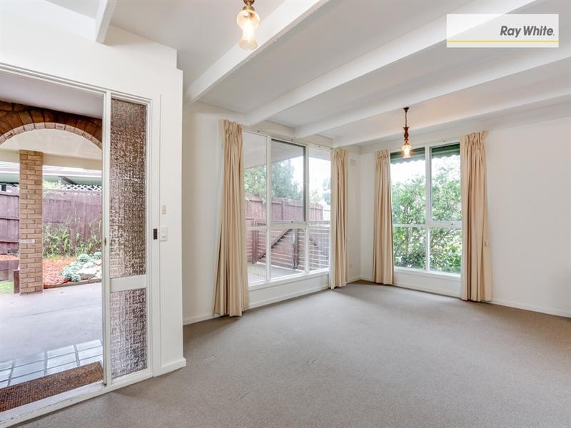 231 Ninth Avenue, Rosebud VIC 3939