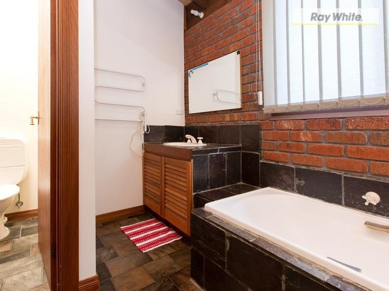 27 Hove Road, Rosebud VIC 3939