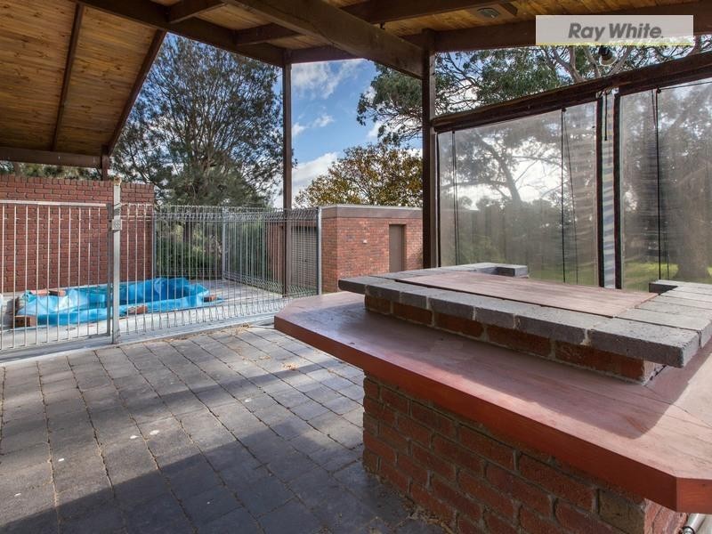 27 Hove Road, Rosebud VIC 3939