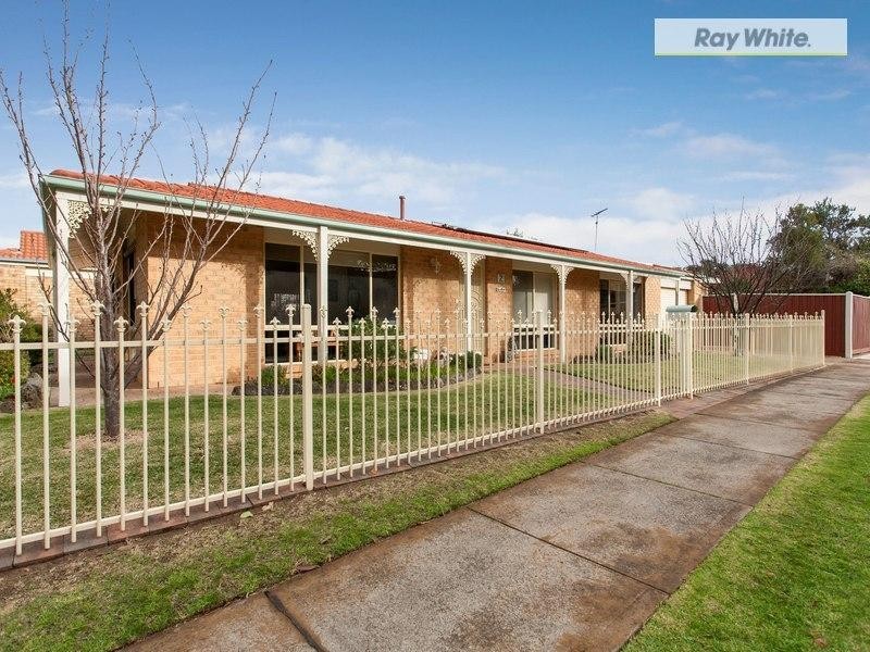 2 Curlew Drive, Rosebud West VIC 3940