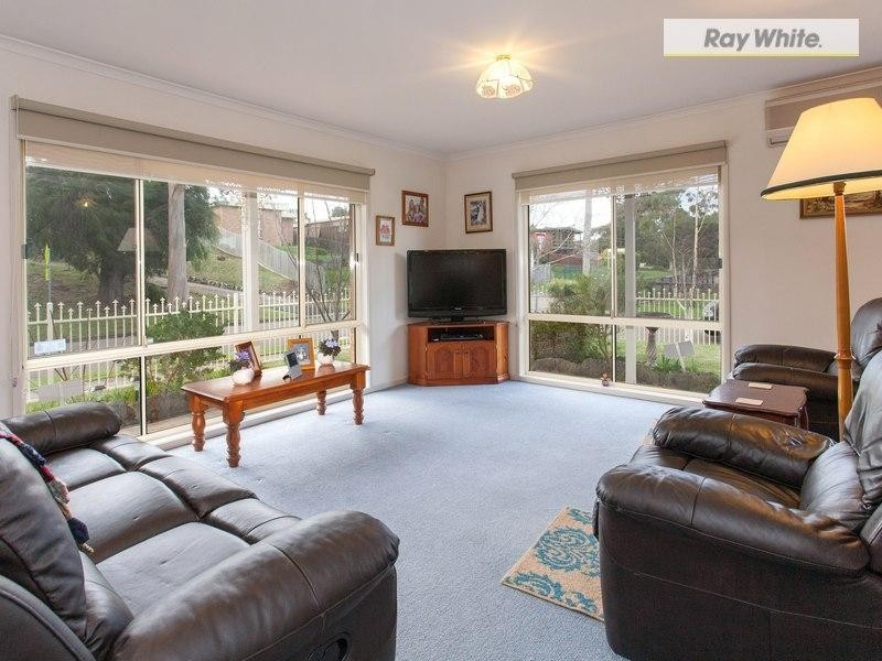 2 Curlew Drive, Rosebud West VIC 3940