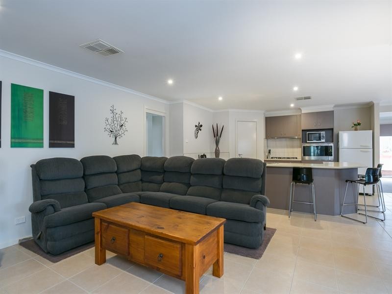 27 Greenhill Road, Rosebud VIC 3939