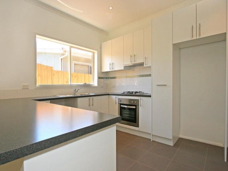 108 Fifth Avenue, Rosebud VIC 3939