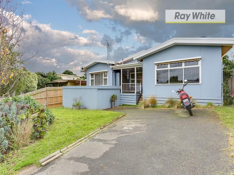 33 Foothills Avenue, Mccrae VIC 3938