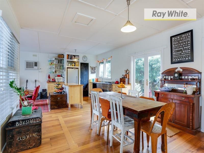 33 Foothills Avenue, Mccrae VIC 3938